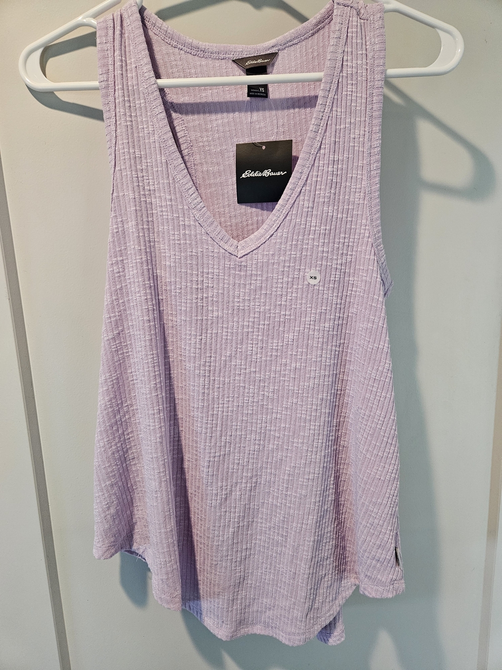 NWT Eddie Bauer Lilac Ribbed V Neck Tank Top XS